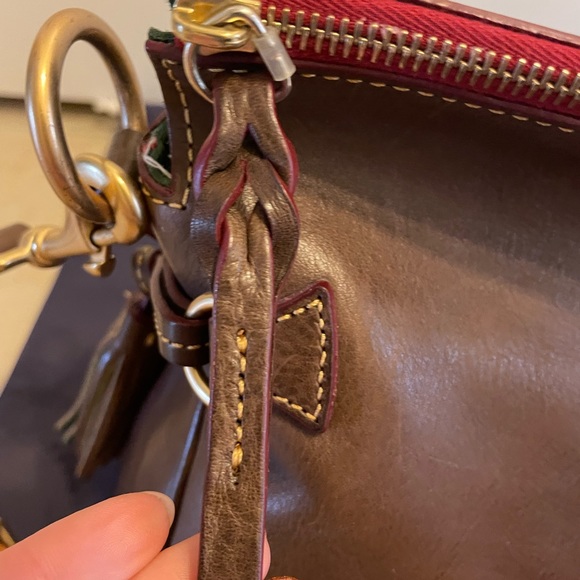 Dooney and Bourke Leather cross body bag - Picture 7 of 11
